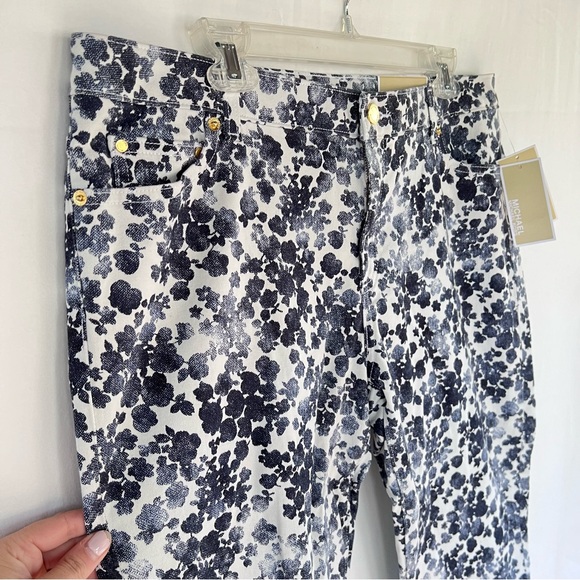 MICHAEL KORS Izzy Blue White Floral Cropped Skinny Jean Women’s Size 16, NWT! - Picture 1 of 6